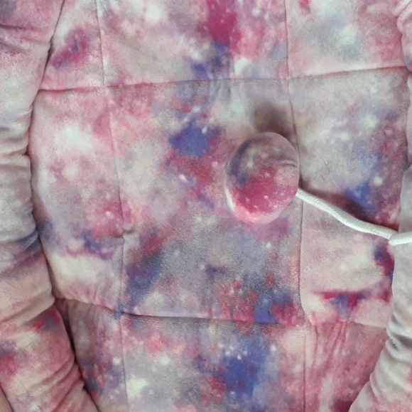 Brand New PETCO TYE DIE GALAXY CAT HEAD DONUT BED - Picture 2 of 5